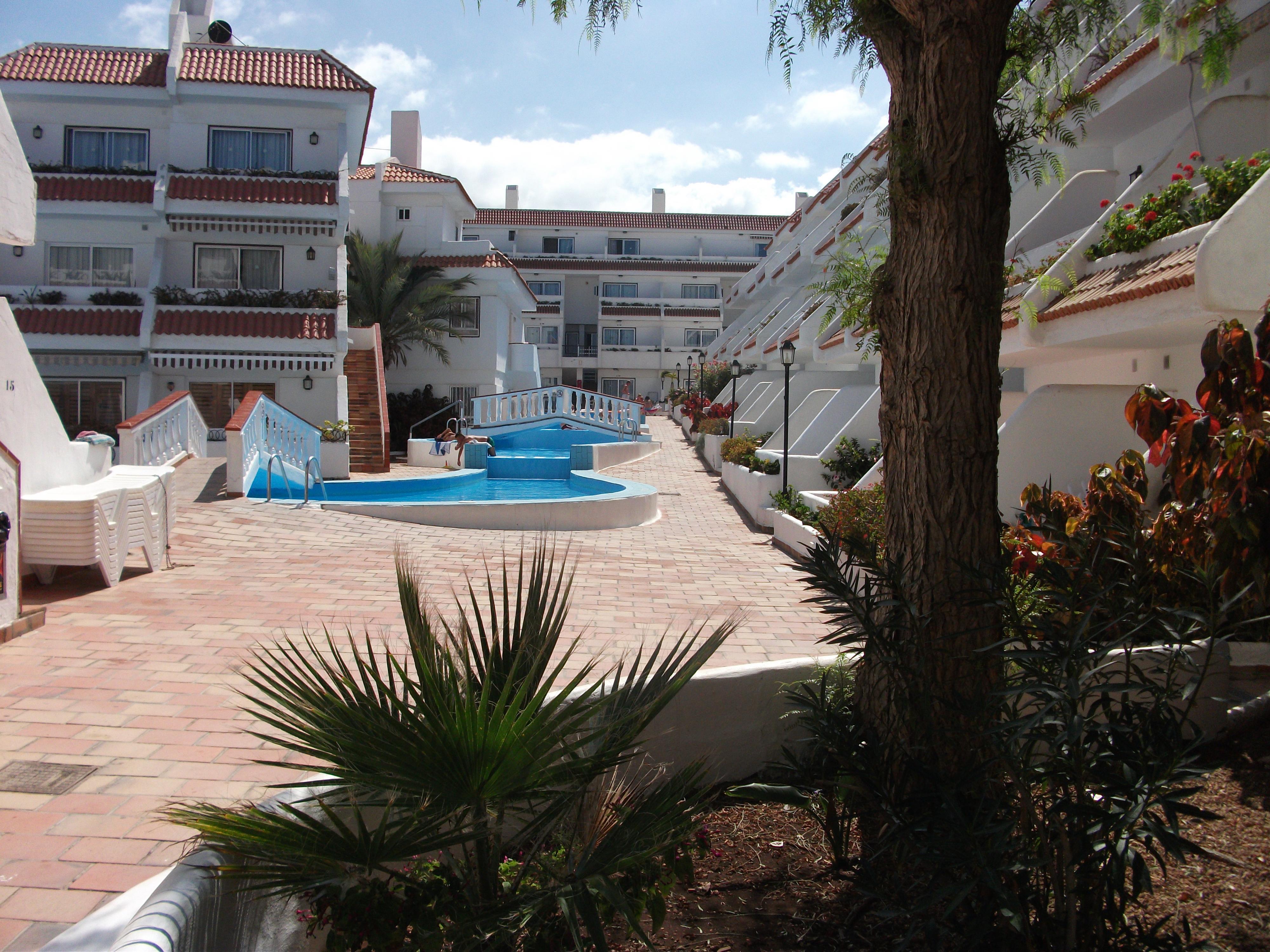 Apartamentos Las Floritas Плая-де-лас-Америкас Экстерьер фото
