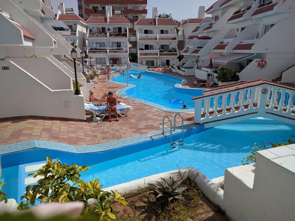 Apartamentos Las Floritas Плая-де-лас-Америкас Экстерьер фото