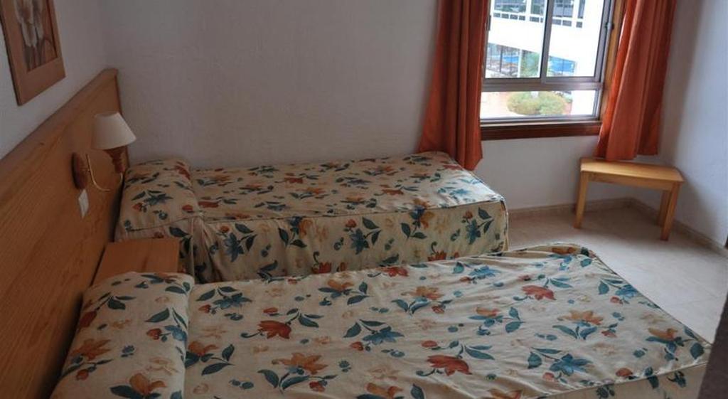 Apartamentos Las Floritas Плая-де-лас-Америкас Экстерьер фото
